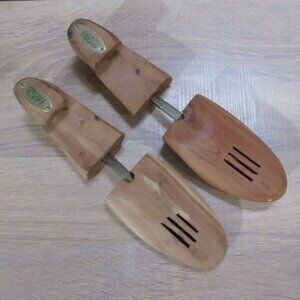 Cedar Shoe Trees for Men size M 8 - 10 Moneyworths & Best wood